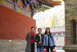 重陽登高慈云寺，山環(huán)水繞樂開懷