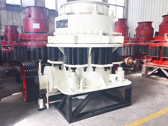 河北濰坊時產(chǎn)400噸鵝卵石破碎生產(chǎn)線