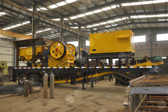 澳大利亞客戶時(shí)產(chǎn)200-300噸建筑垃圾破碎站