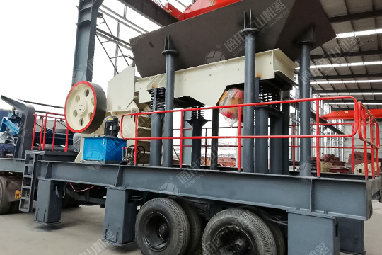 鄂式移動(dòng)破碎站