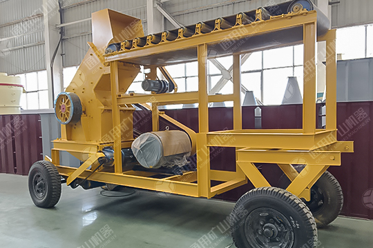 小型輪胎錘破+給料機(jī)移動破碎站